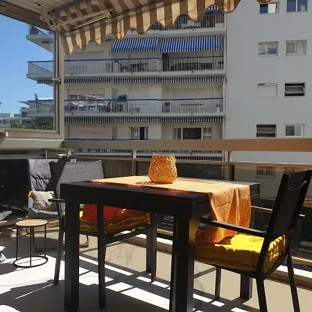 Le Piree T2 Palm Beach Place De L Etang *
