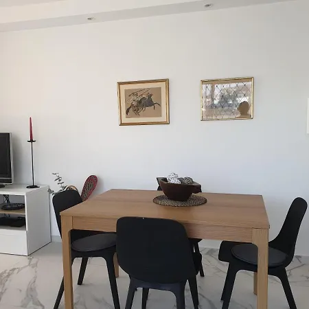 Le Piree T2 Palm Beach Place De L Etang *