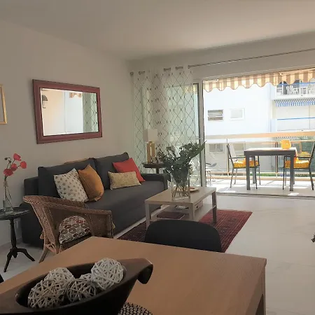 Le Piree T2 Palm Beach Place De L Etang